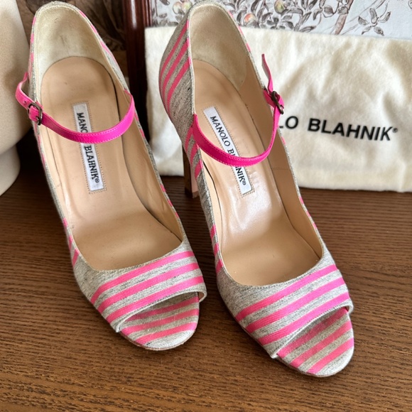 Manolo Blahnik - Picture 2 of 7